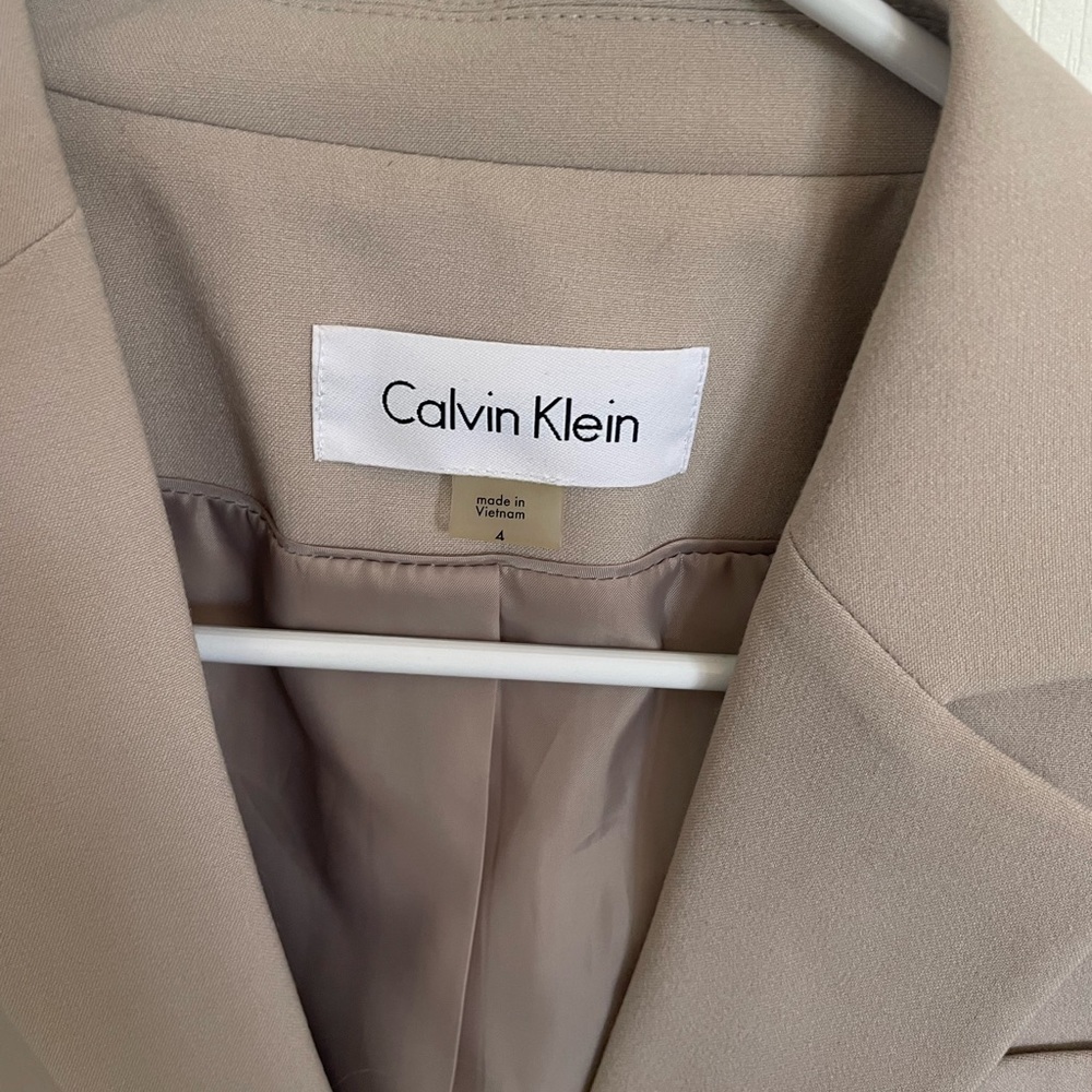 Calvin Klein size 4 tan blazer for women